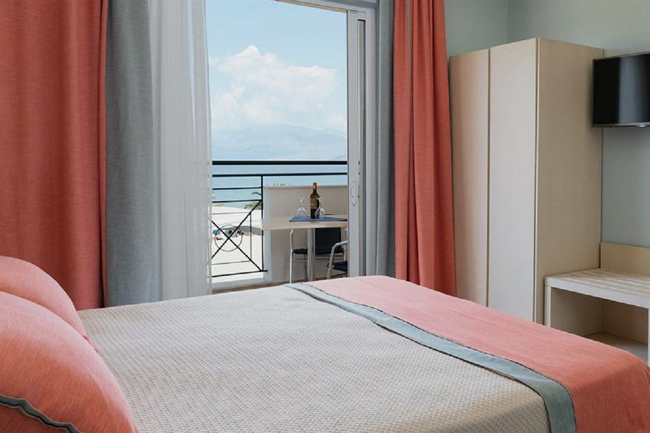 Mareblue Beach Agios Spyridon (Corfu) Exterior foto